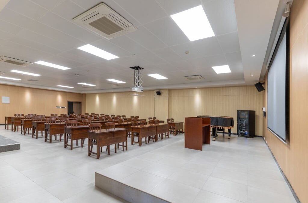 How to Choose the Best Voice Amplification System for Your Classroom
